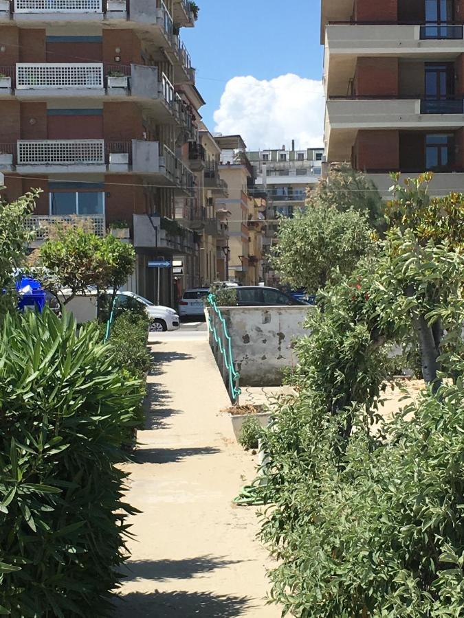 Marco Holiday Apartment Pescara Exterior photo
